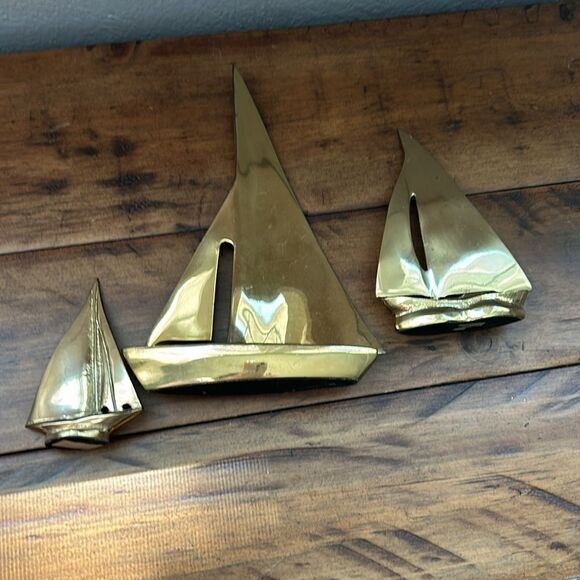 Vintage Mid-century modern brass sailboats 3 total. - Picture 7 of 13